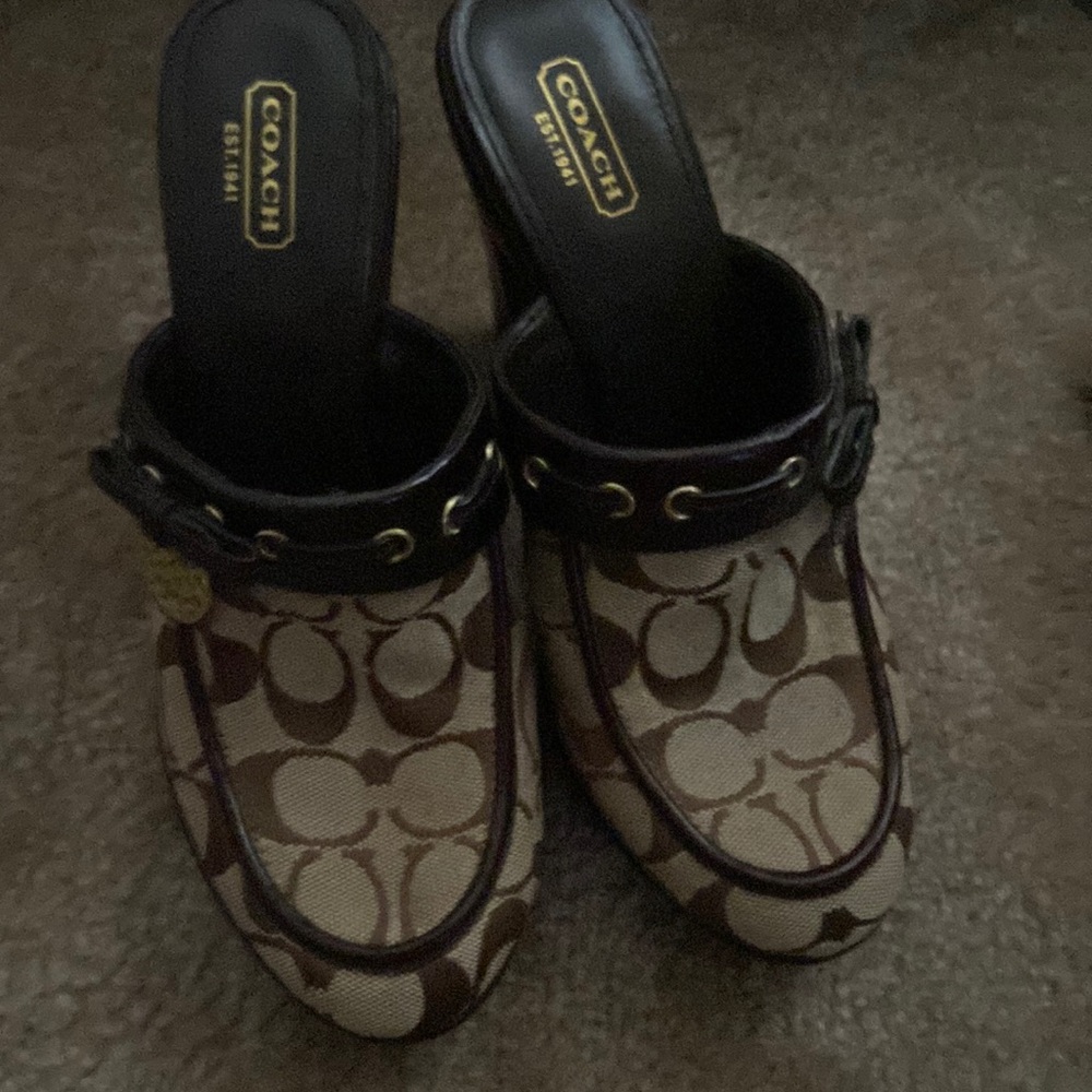 Coach size 8 1/2 platform heel shoes